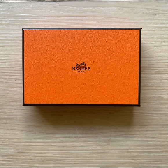 Hermes Verso Calvi Cardholder - Picture 2 of 11
